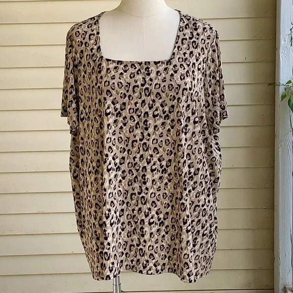 SUSAN GRAVER Leopard Print Liquid Knit Blouse Plus Size 4X Square Neck - Picture 1 of 7